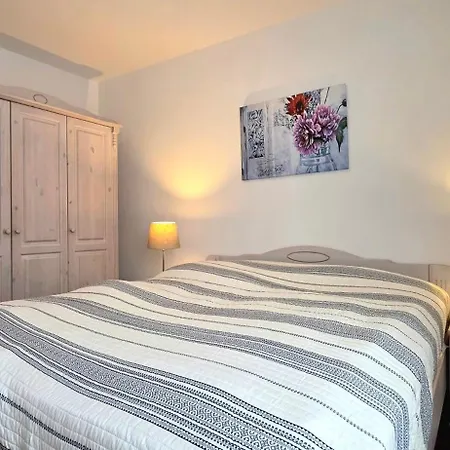 W13 0 S Graalzeit Lägenhet